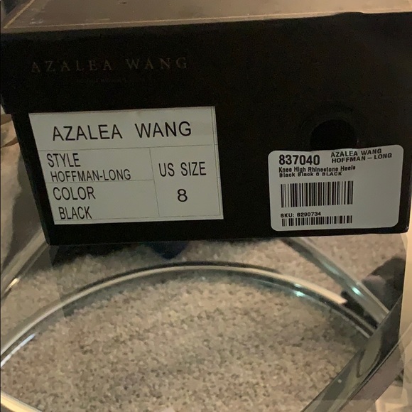 Heels - Picture 3 of 3